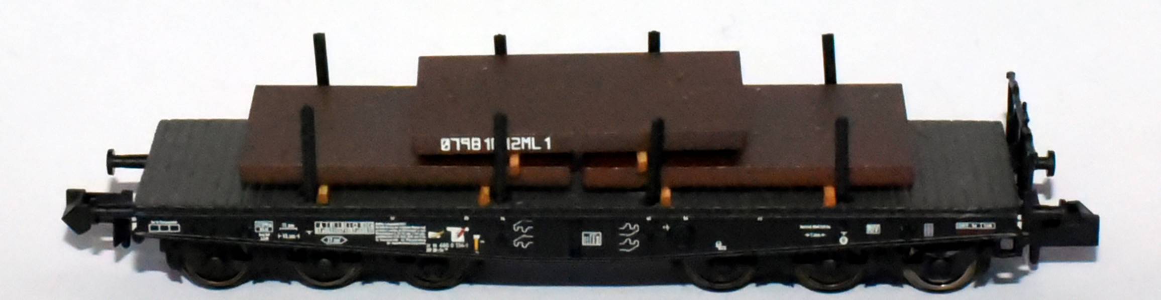 Immagine che contiene testo, caso, accessorio

Descrizione generata automaticamente