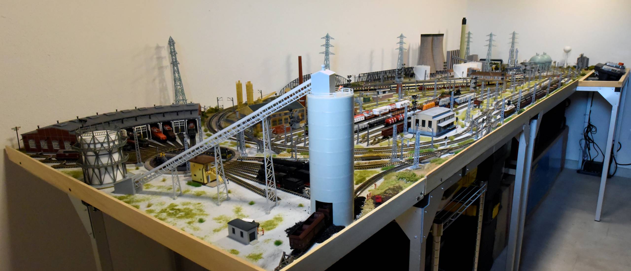 Immagine che contiene contatore

Descrizione generata automaticamente